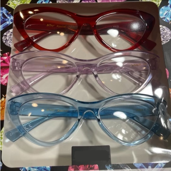 Betsey Johnson Stylish Cat-eye Readers Reading Glasses, Price Firm - Picture 2 of 9